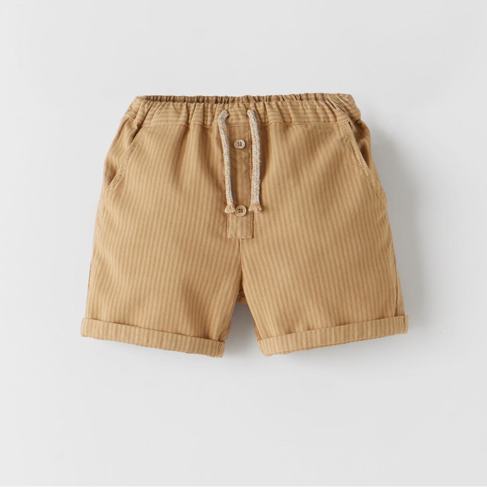 Stripped Bermuda shorts